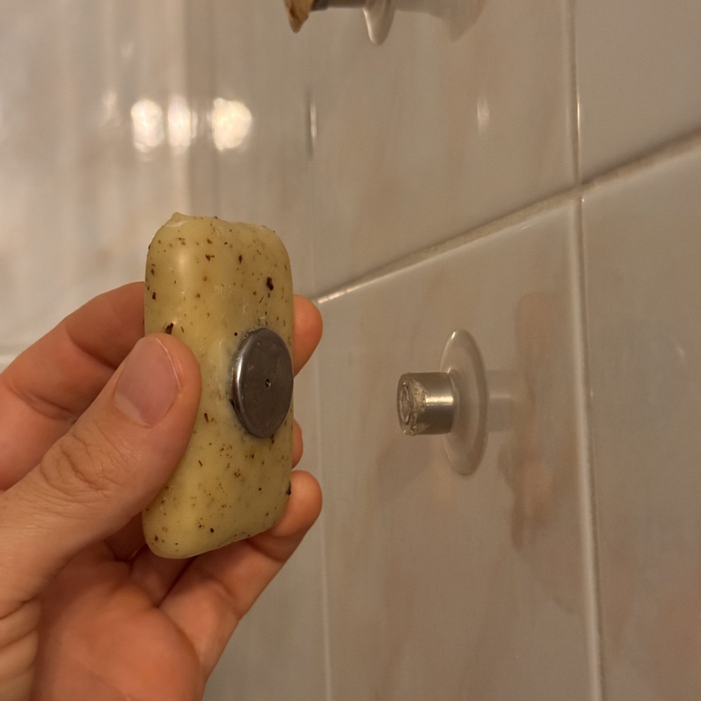 porte-savon aimanté ventouse